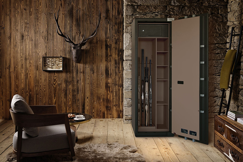 Оружейный сейф BRIXIA в интерьере