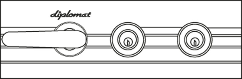 Два ключа и ручка на сейфе HDK