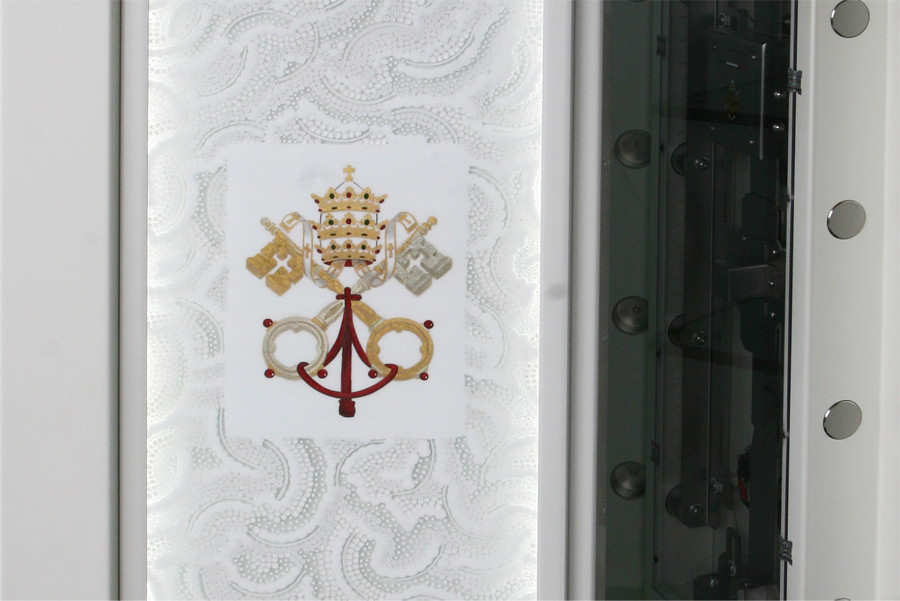 Панели "Папского" сейфы zero3zero Панели "Папского" сейфы zero3zero