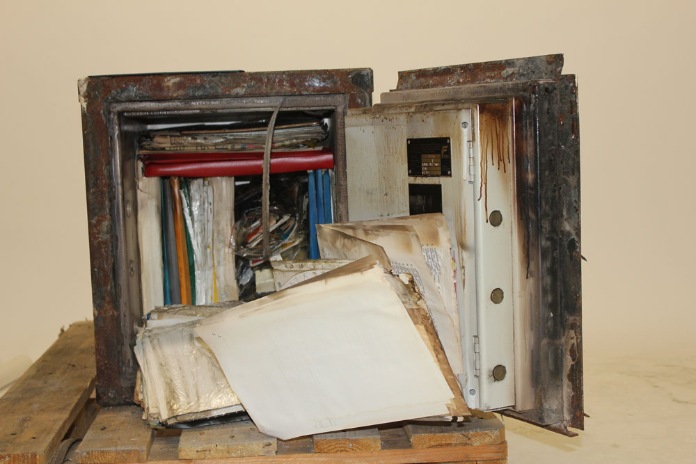 Содержимое сейфа после пожара