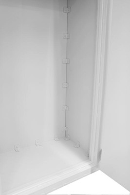 Соединение модульного сейфа на болтах